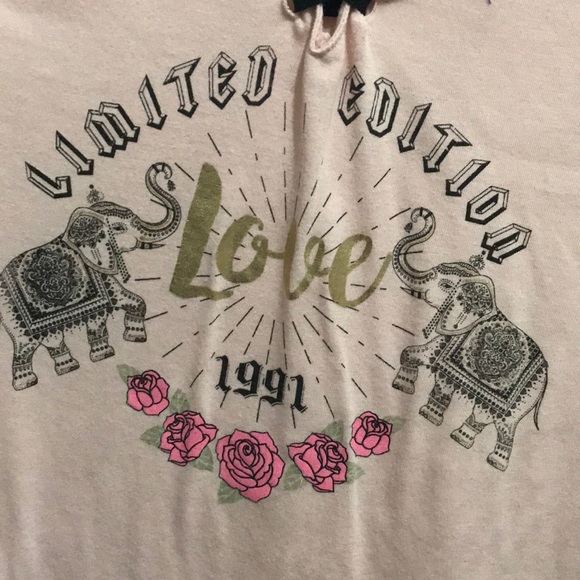 Lace up pink shirt - Picture 3 of 3